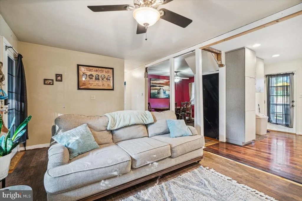 Photo of 604 LEE PLACE