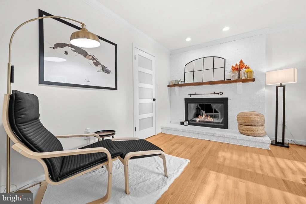 Photo of 6640 PARK HALL DRIVE