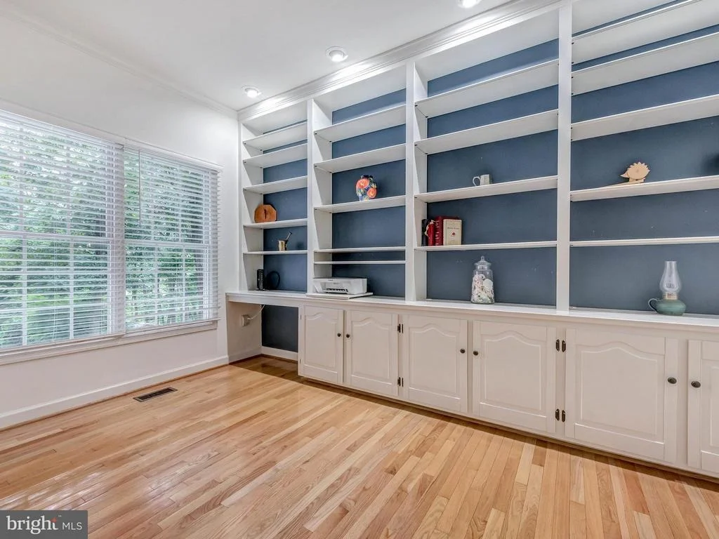 Photo of 6147 FIELDCREST DRIVE
