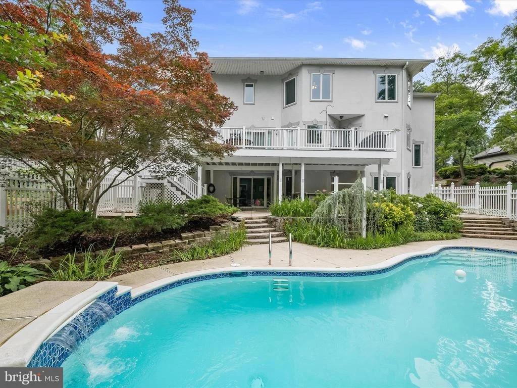 Photo of 1199 ASQUITHPINES PLACE