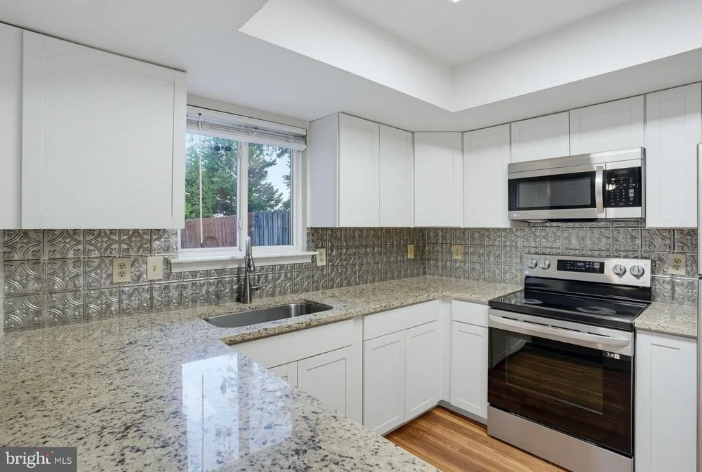 Photo of 19 HEATHERFIELD WAY