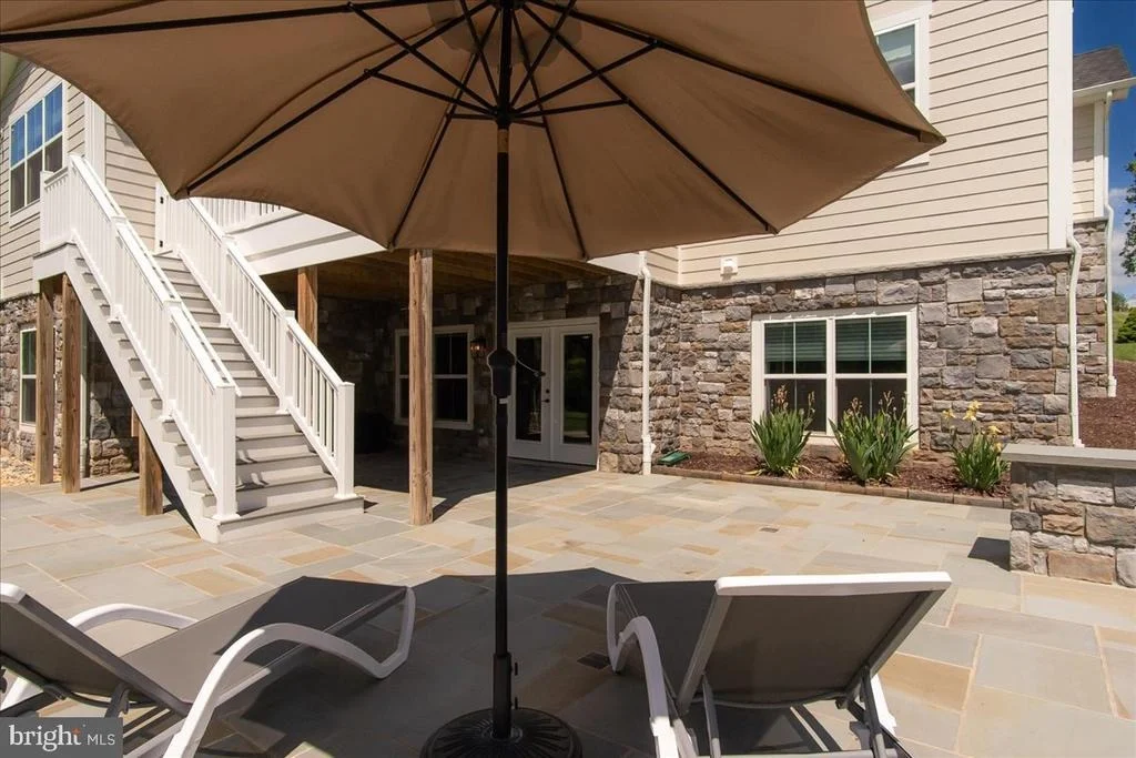 Photo of 7172 MEADOWBROOKE DRIVE