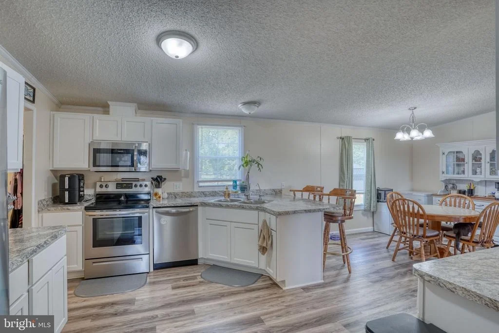 Photo of 6195 WATSON ROAD