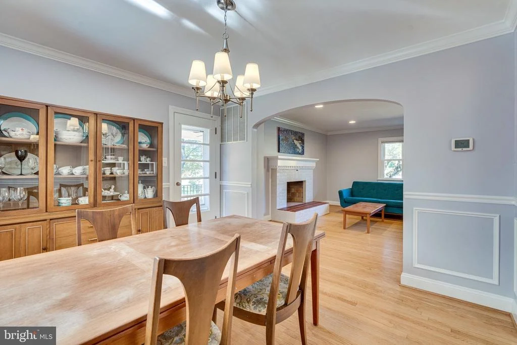 Photo of 8993 MEADOWVIEW DRIVE