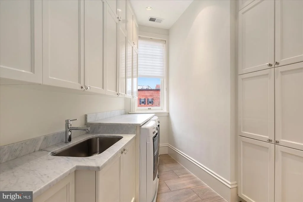 Photo of 1823 PHELPS PLACE NW