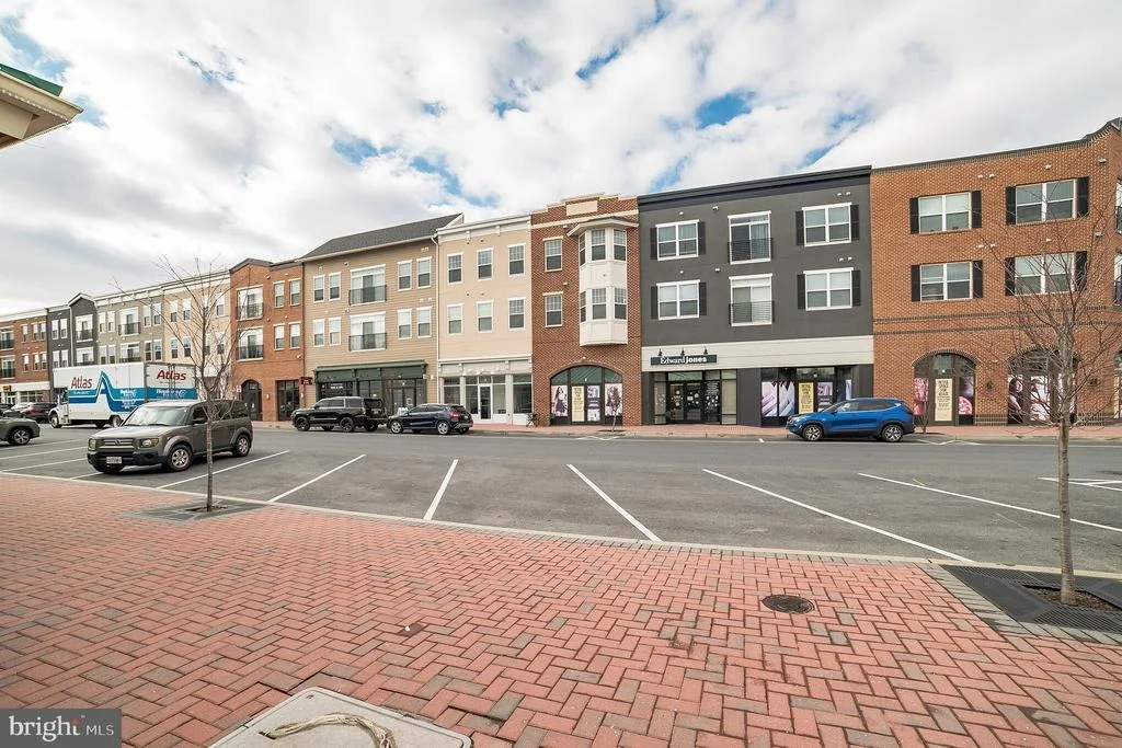 Photo of Unit 312 at 2520 WATERSIDE DRIVE