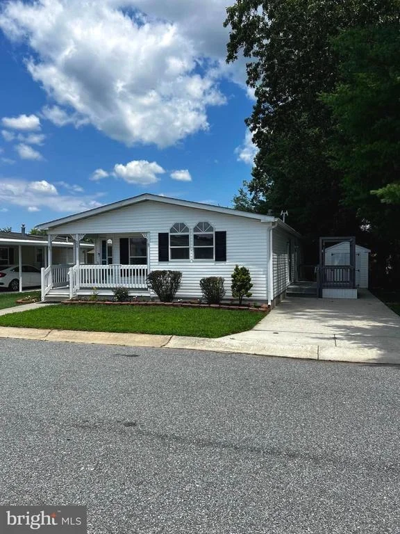 Photo of 502 SHADOWCREEK LANE