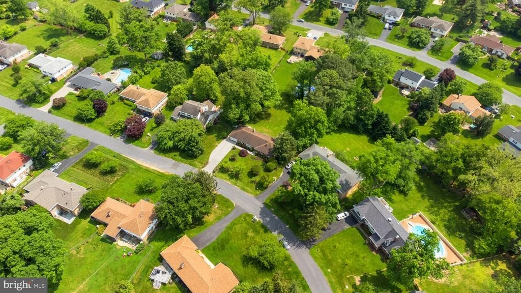 Photo of 4117 QUEEN MARY DRIVE