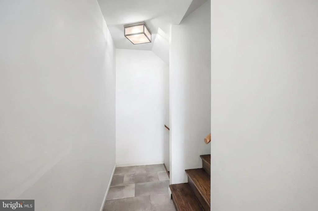 Photo of 24 SQUIRE CIRCLE