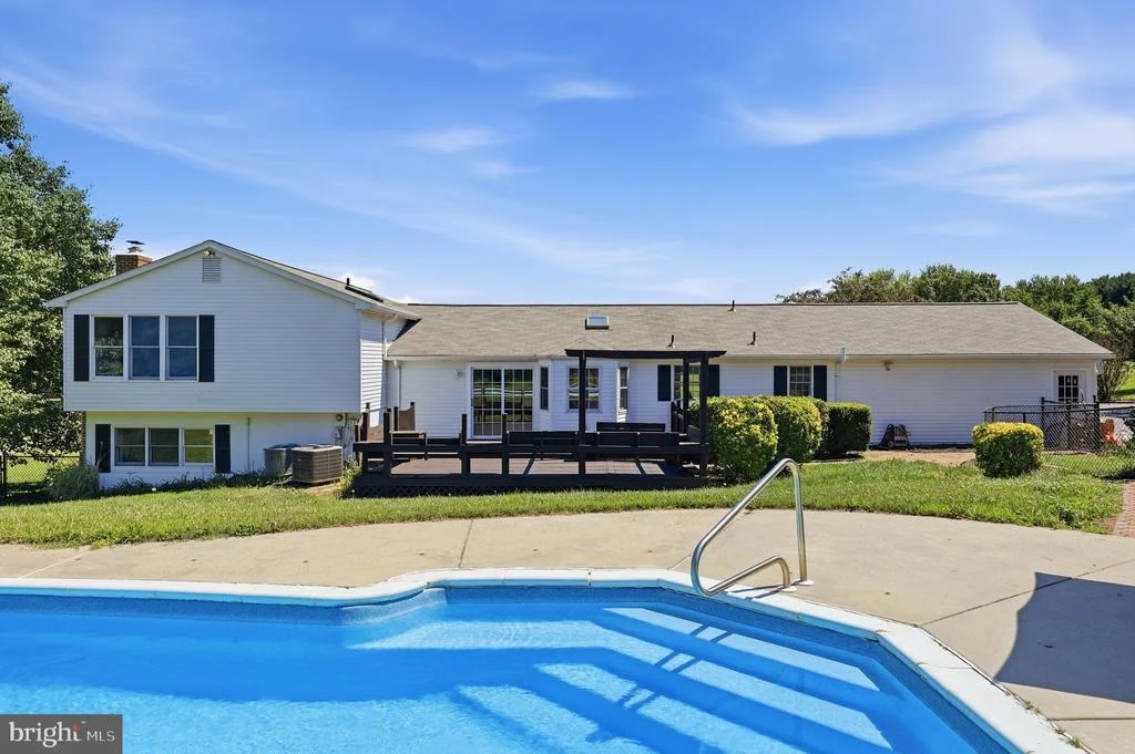 Photo of 3814 BOTELER ROAD