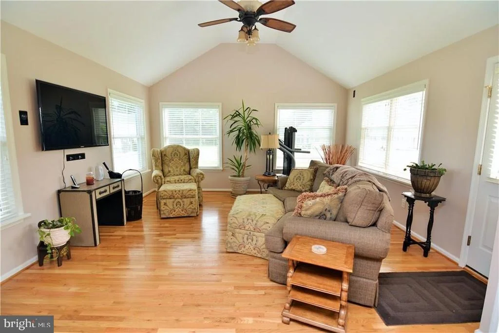 Photo of 502 MAPLE COURT