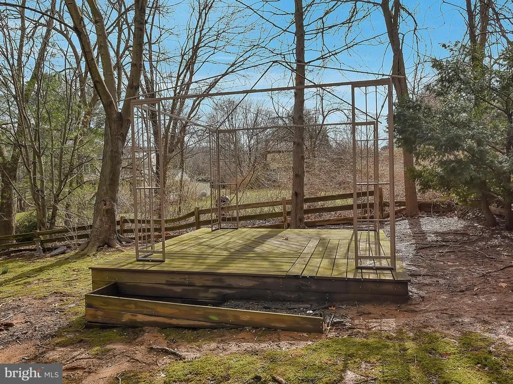 Photo of 7299 BEECHTREE LANE