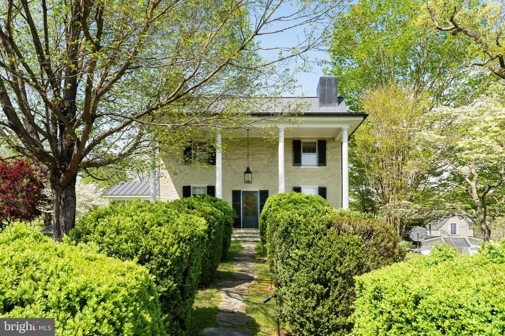Photo of 6370 & 6378 JOHN BARTON PAYNE ROAD