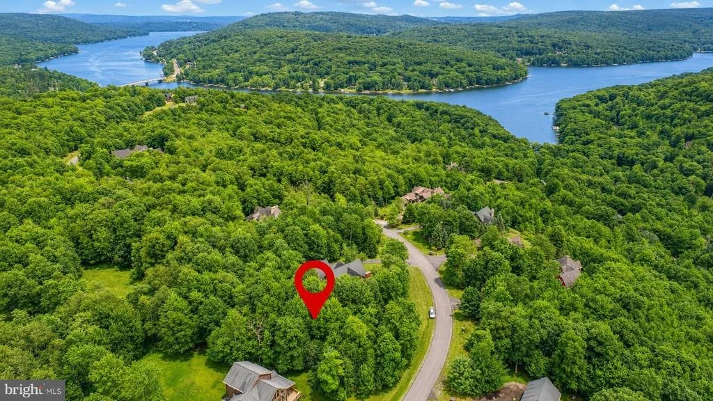 Photo of 84 MOUNTAINTOP ROAD