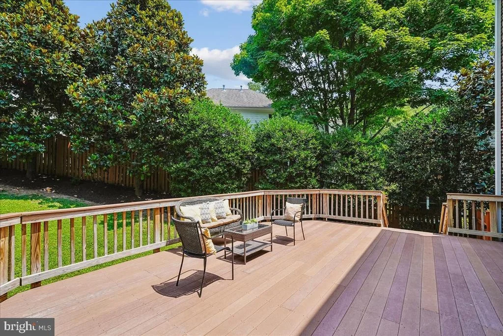 Photo of 6322 HALSEY ROAD