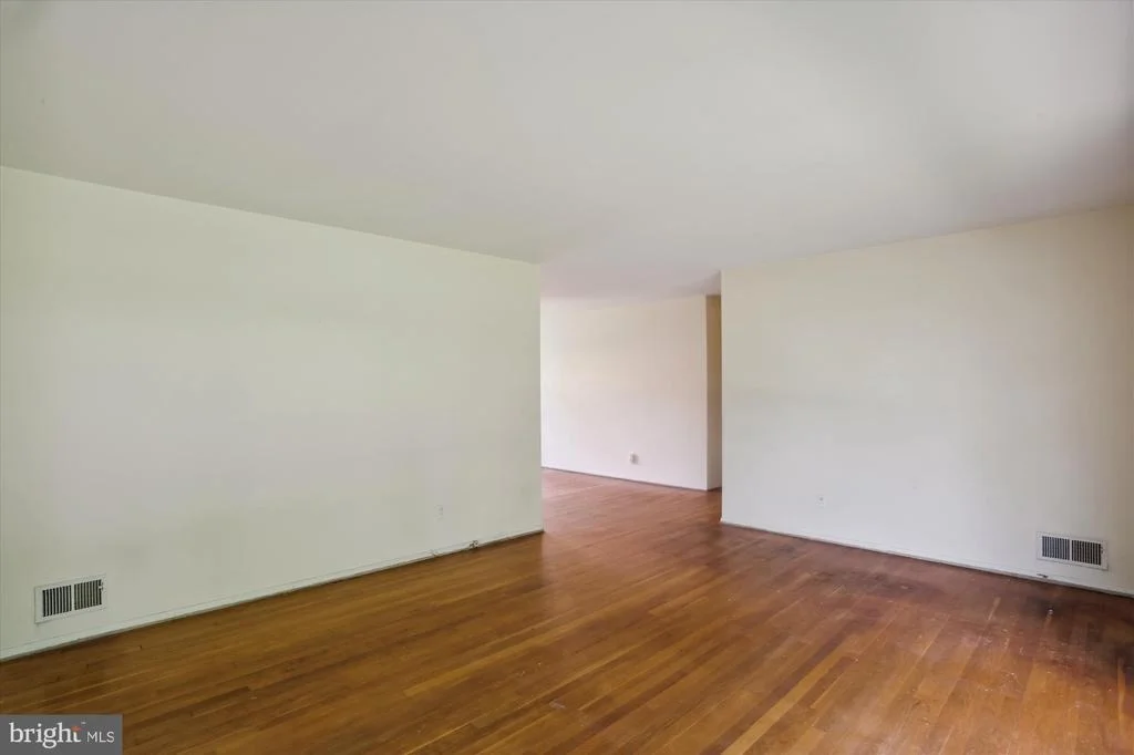 Photo of 13901 BAUER DRIVE