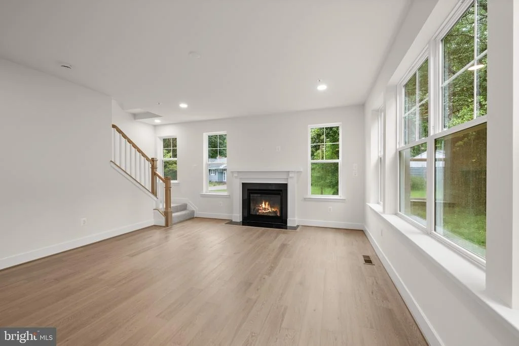 Photo of 2175 GLENCREST CIRCLE