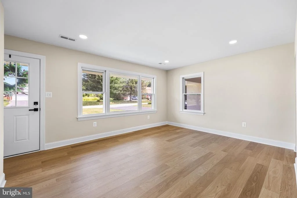 Photo of 1733 BOLLINGER ROAD