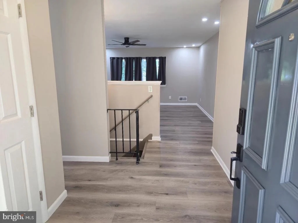 Photo of 6318 BARRS LANE