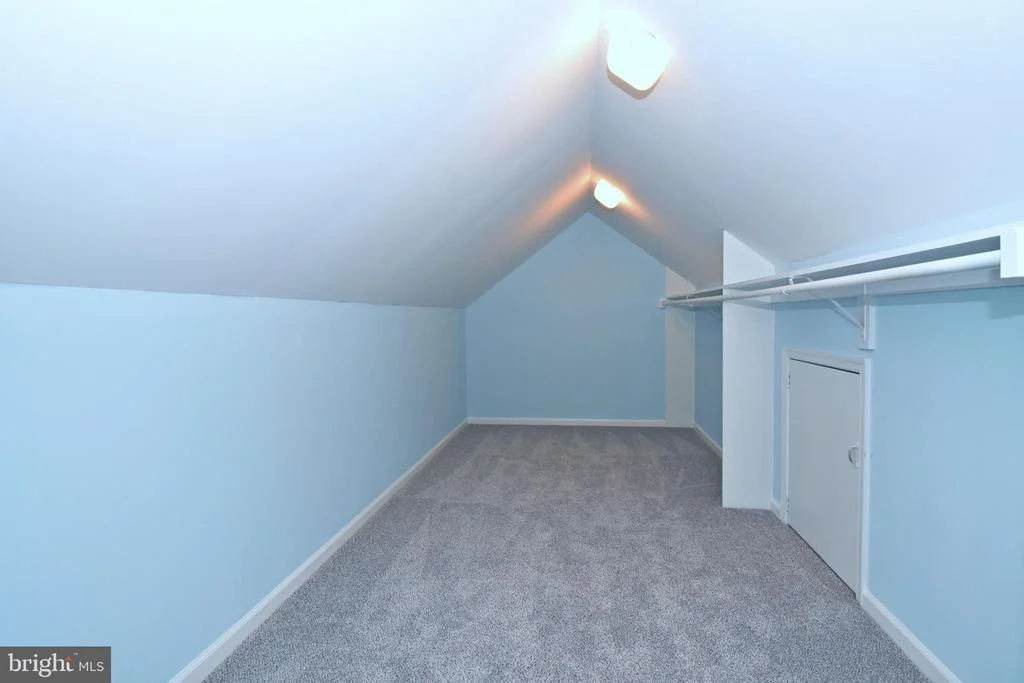 Photo of 4011 GROSSE POINT DRIVE