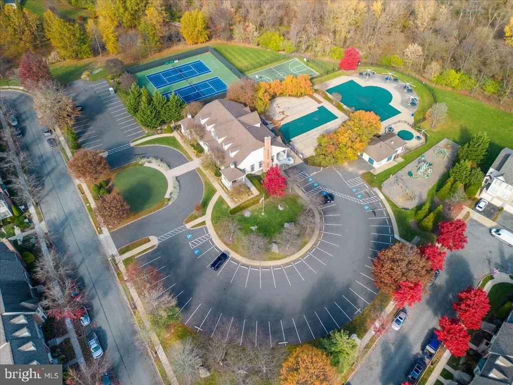 Photo of 2554 BEAR DEN ROAD