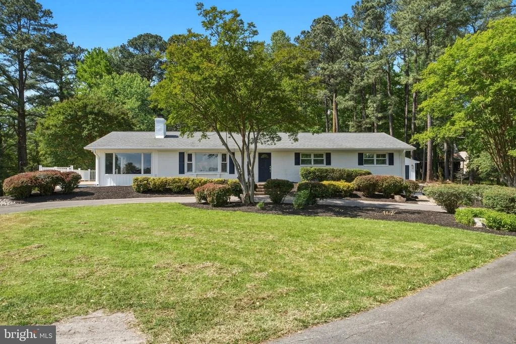 Photo of 160 BAMBOUSHAY LANE
