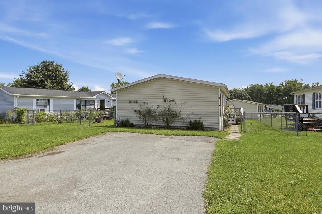 Photo of 12115 HEATHER DRIVE