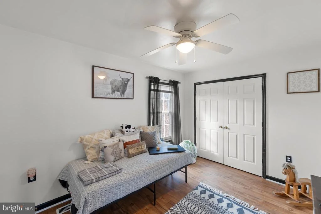 Photo of 1105 HENRY DRIVE