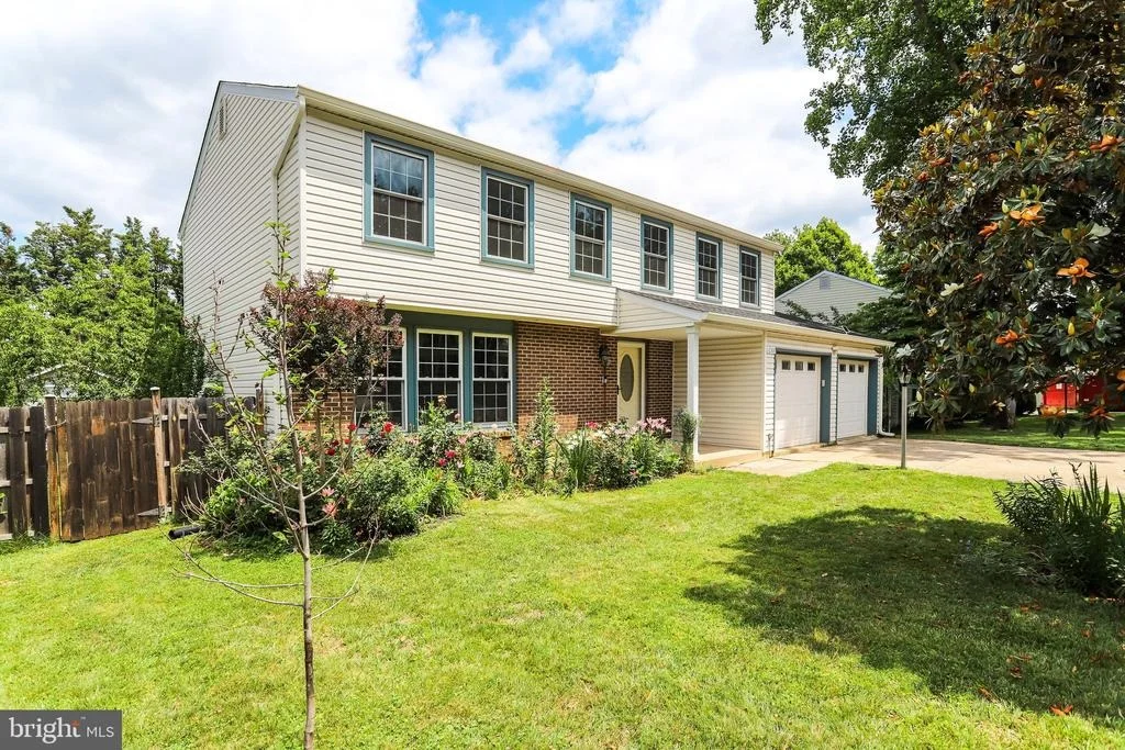 Photo of 12306 STREAMVALE CIRCLE