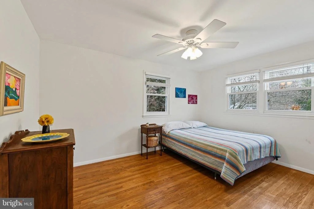 Photo of 4616 EXETER STREET