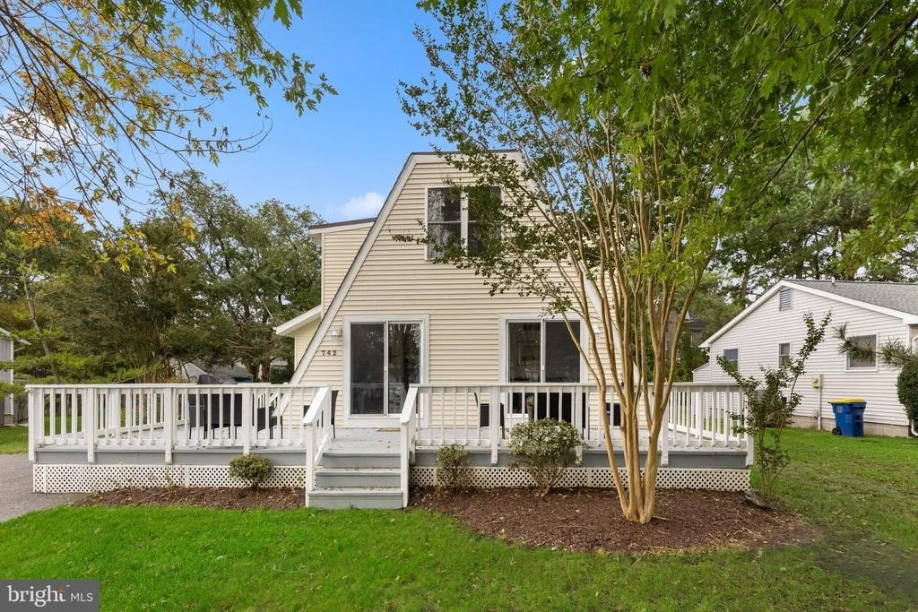 Photo of 742 FENWOOD CIRCLE