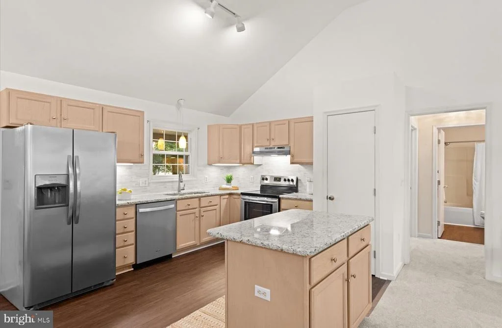 Photo of 33873 N HERON DRIVE