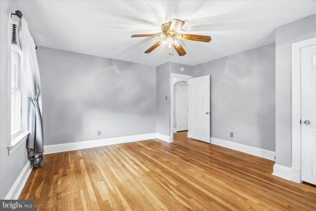 Photo of 6 E 13TH STREET