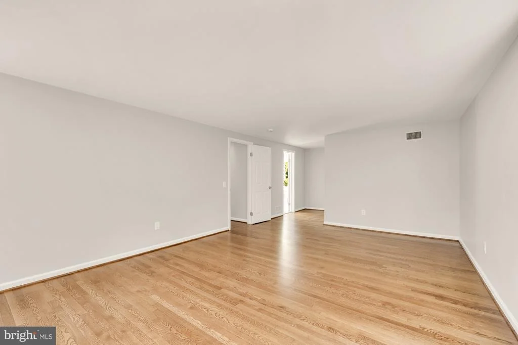 Photo of 8705 BELLS MILL ROAD