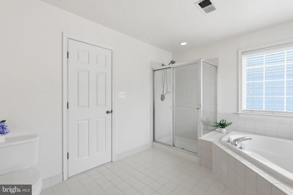 Photo of 17515 MINA LANE