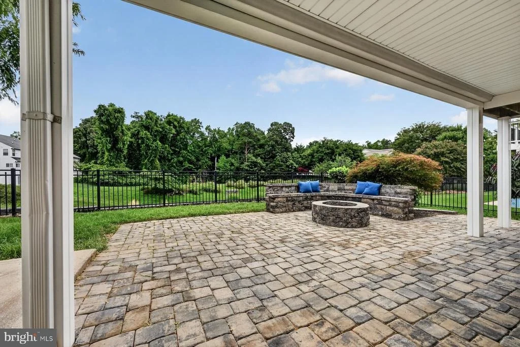 Photo of 810 MORAN DRIVE