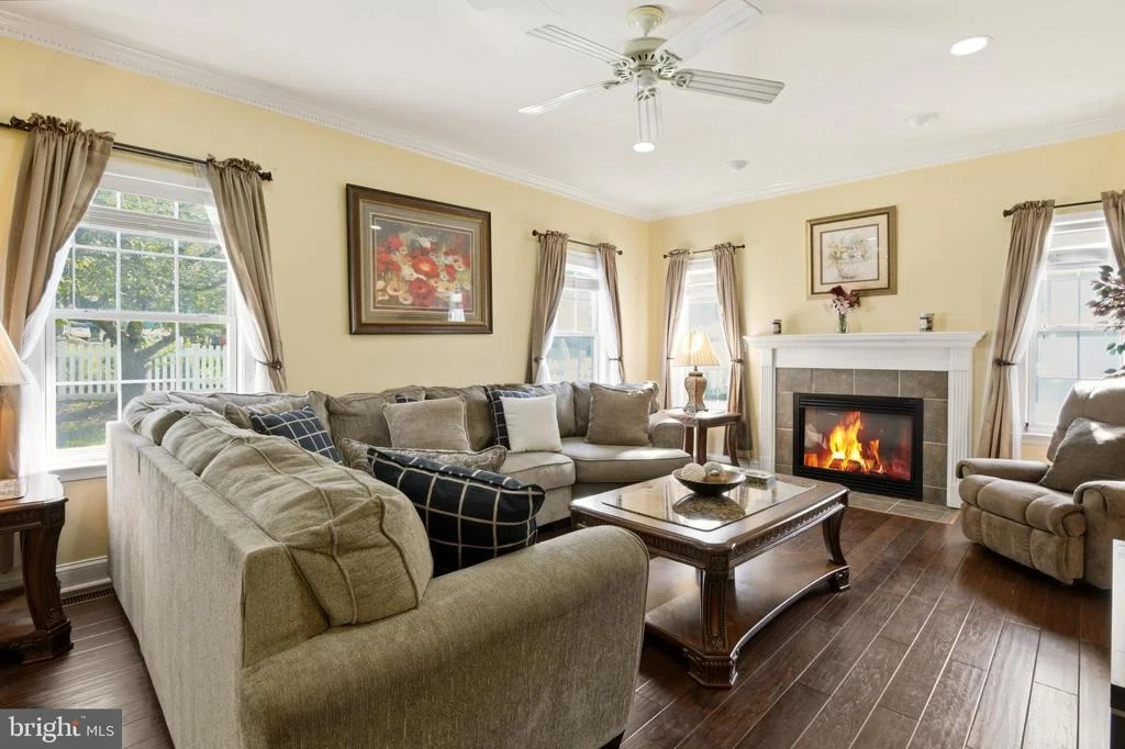 Photo of 800 AZTEC DRIVE