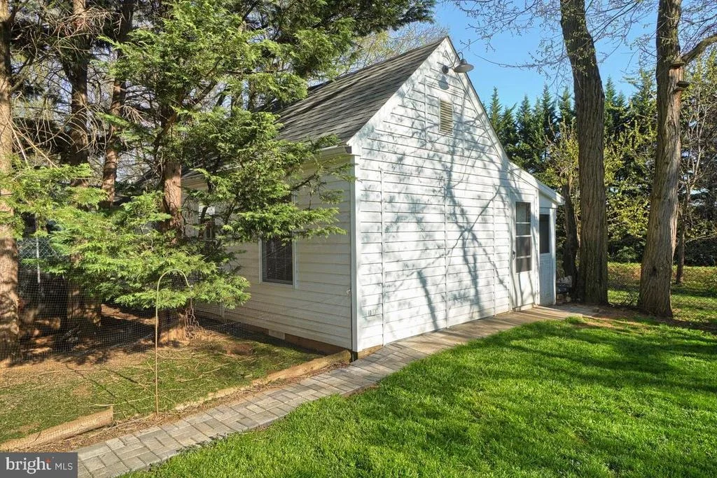 Photo of 7075 JASPER DRIVE