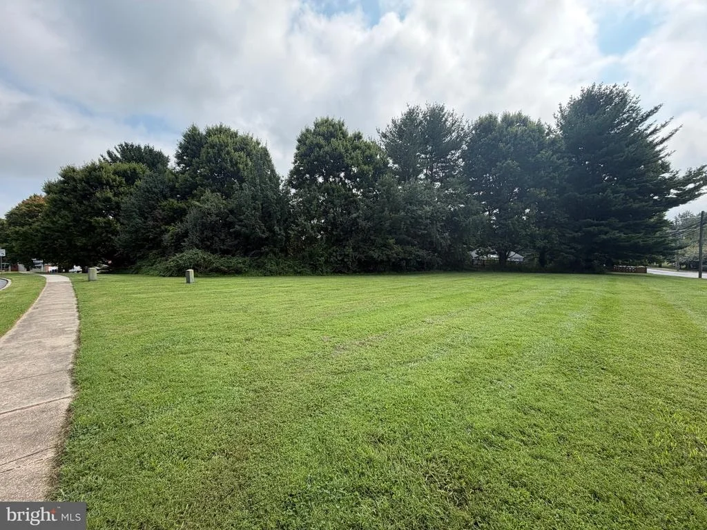 Photo of 8300 HONEYHILL ROAD