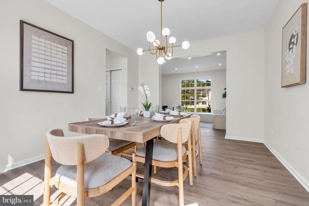 Photo of 1055 HUNTINGDON DRIVE