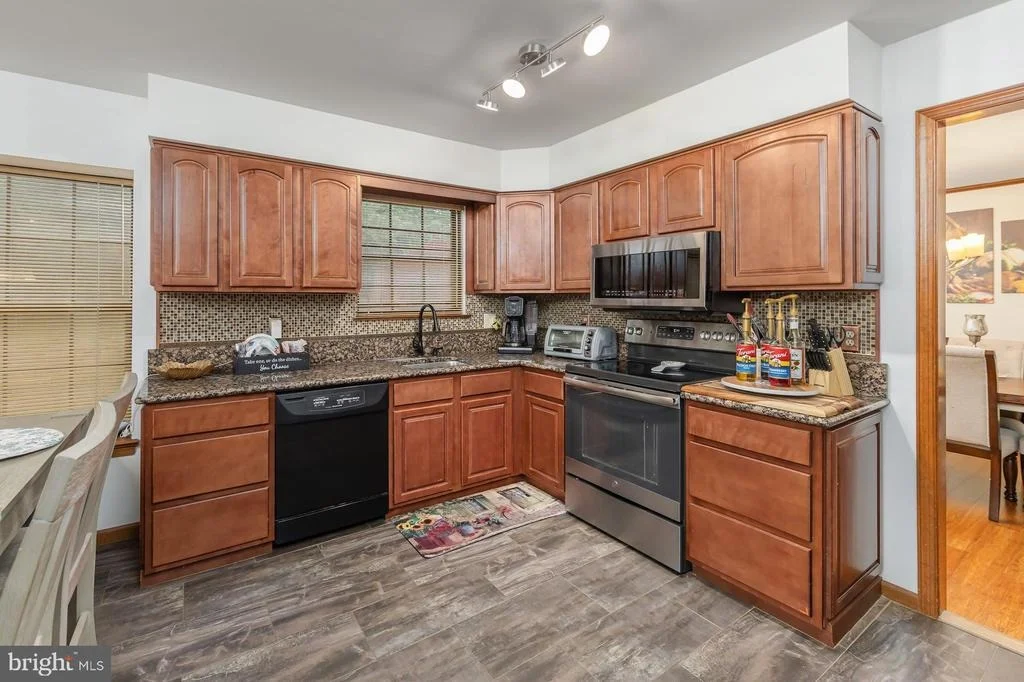 Photo of 1122 RAINBOW CIRCLE