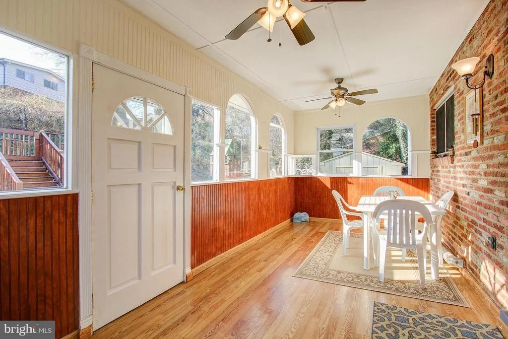 Photo of 416 LAMBERTON DRIVE
