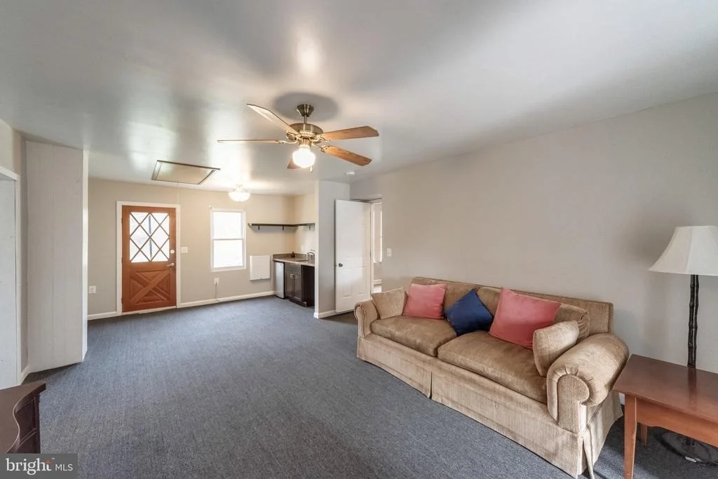 Photo of 8135 HIGHPOINT ROAD