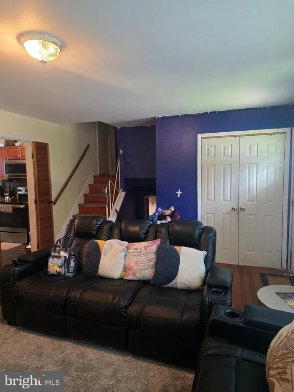 Photo of 7511 NEWBERRY LANE