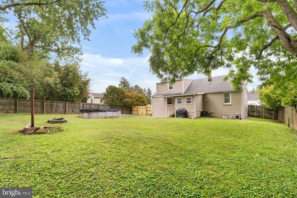 Photo of 14 GIBBONS BOULEVARD