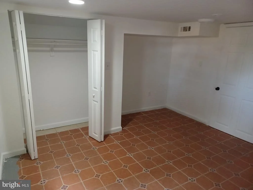Photo of 9723 BRADDOCK ROAD
