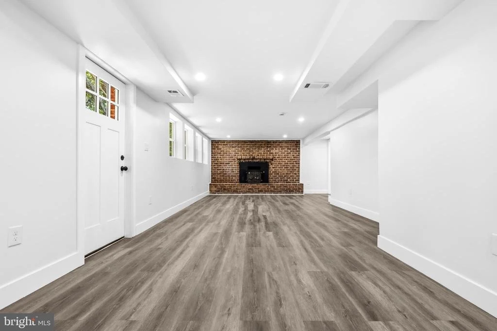 Photo of 4501 APPLE TREE DRIVE