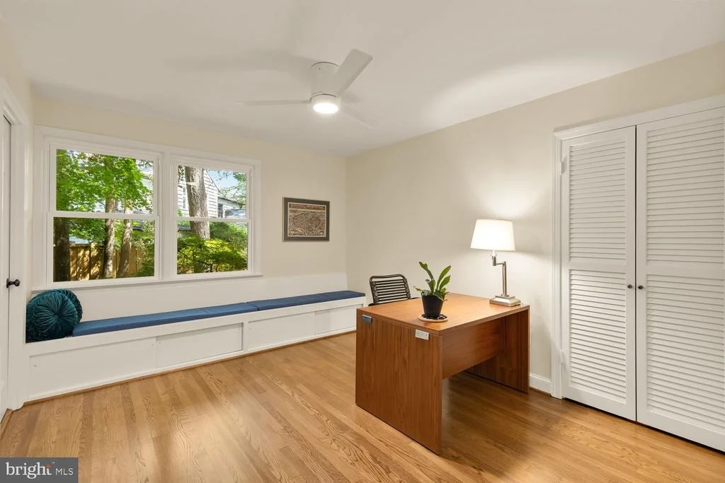 Photo of 5810 OVERLEA ROAD