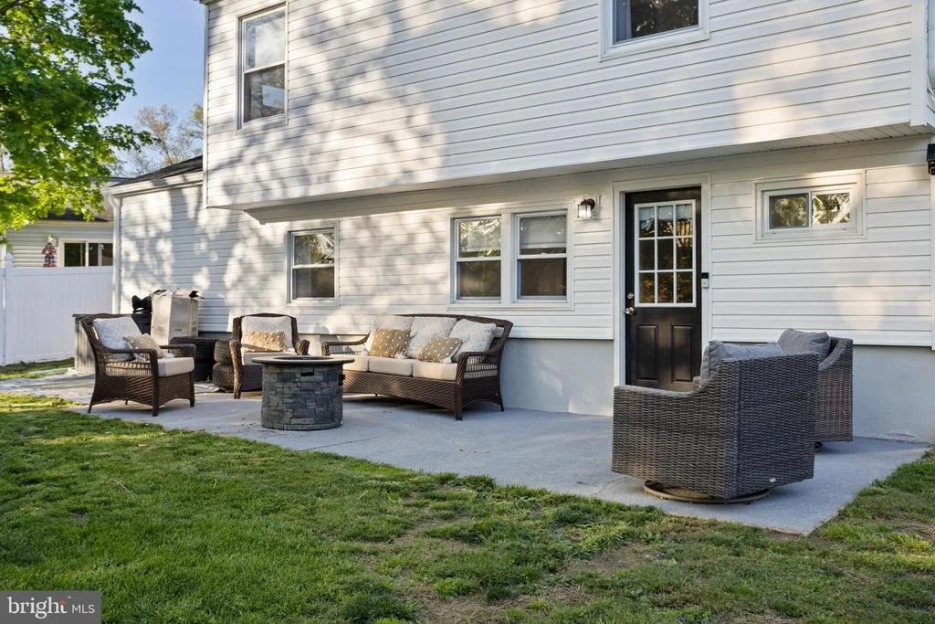 Photo of 4 LAKEVIEW DRIVE