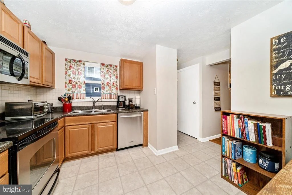 Photo of 212 WINTERGREEN LANE